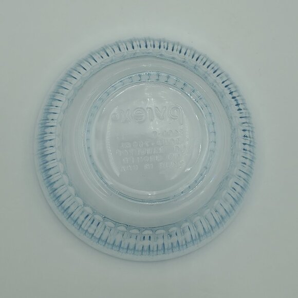 Pyrex 3 Cup Blue Tint Ribbed Bowl 7401 Small Mixing Serving Bowl - Picture 5 of 5